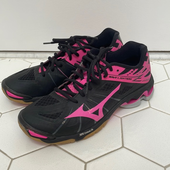 Mizuno Women’s Wave Lightning ZWOMS BK-PK Volleyball Shoe - Picture 1 of 6